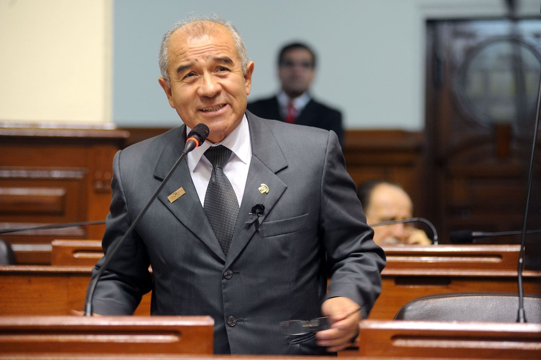Rondón niega haber recibido dinero de Presta Perú