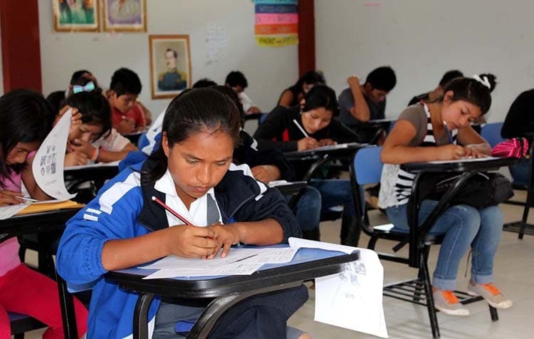 Urge contar con psicólogos en cada colegio de Arequipa