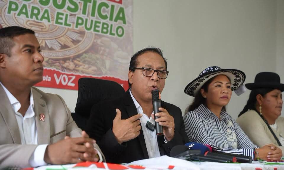 Exponen presunta recaudación paralela en Juntos por el Perú
