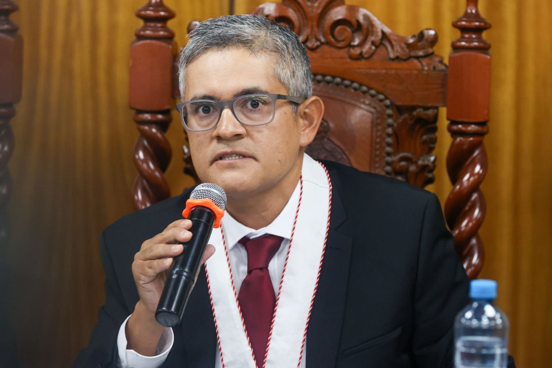 Keiko Fujimori evalúa denunciar a José Domingo Pérez