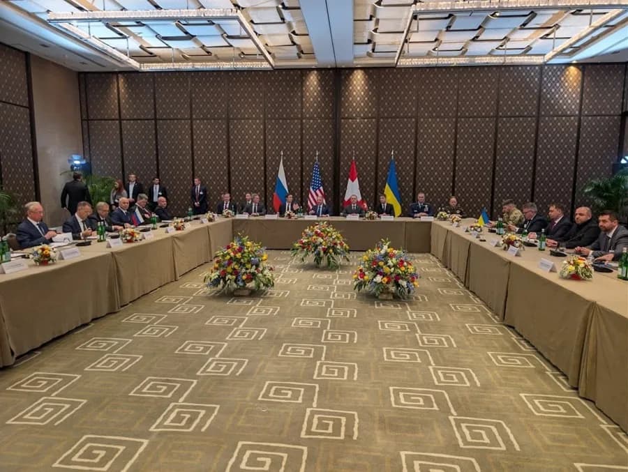 Rusia, Ucrania y Estados Unidos retoman negociaciones de paz