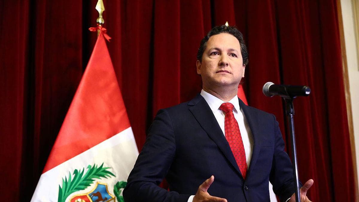 Contraloría observó designación de Salaverry en Perupetro