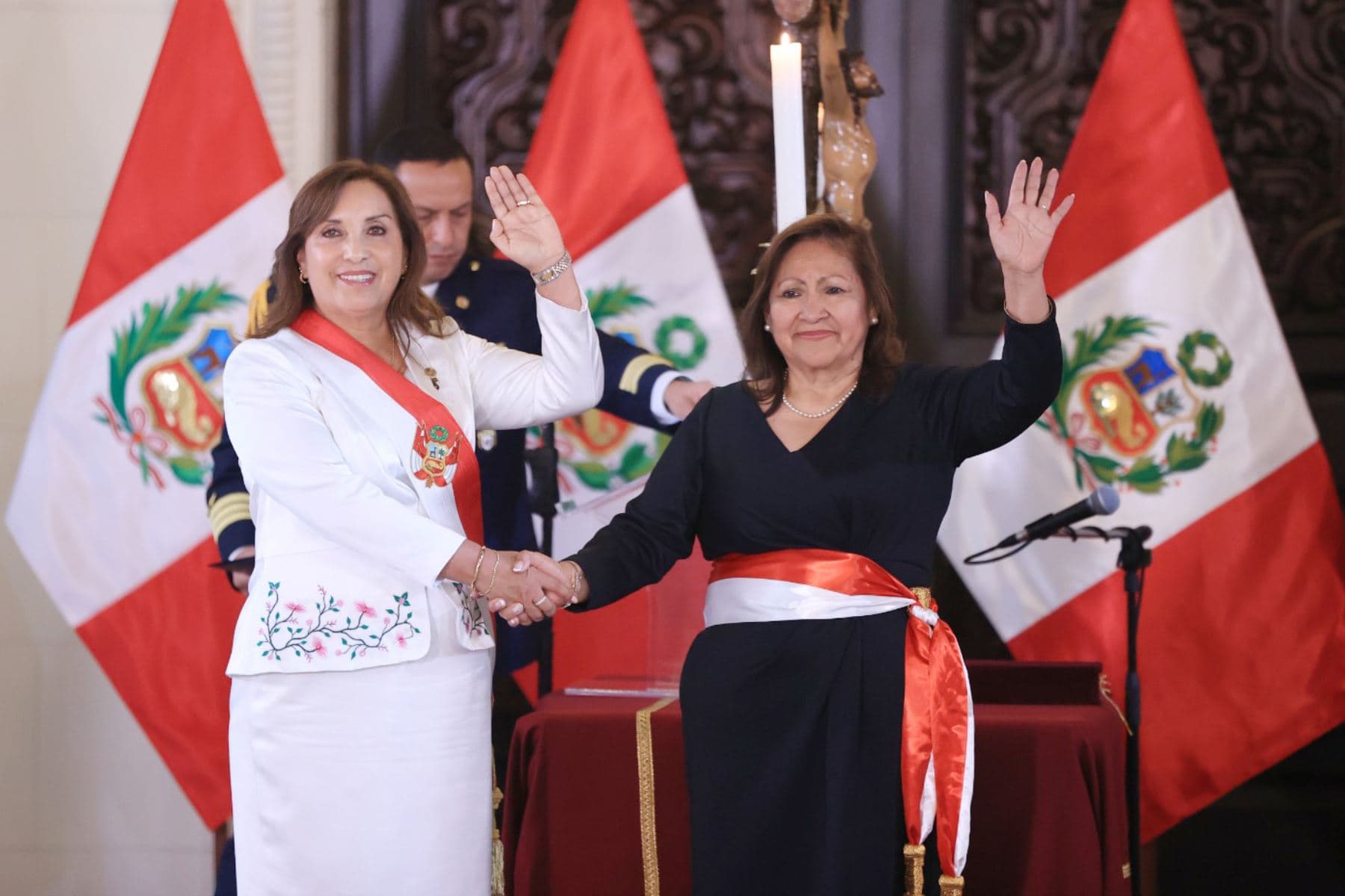 Dina Boluarte refresca gabinete de Otárola pero “no convence”