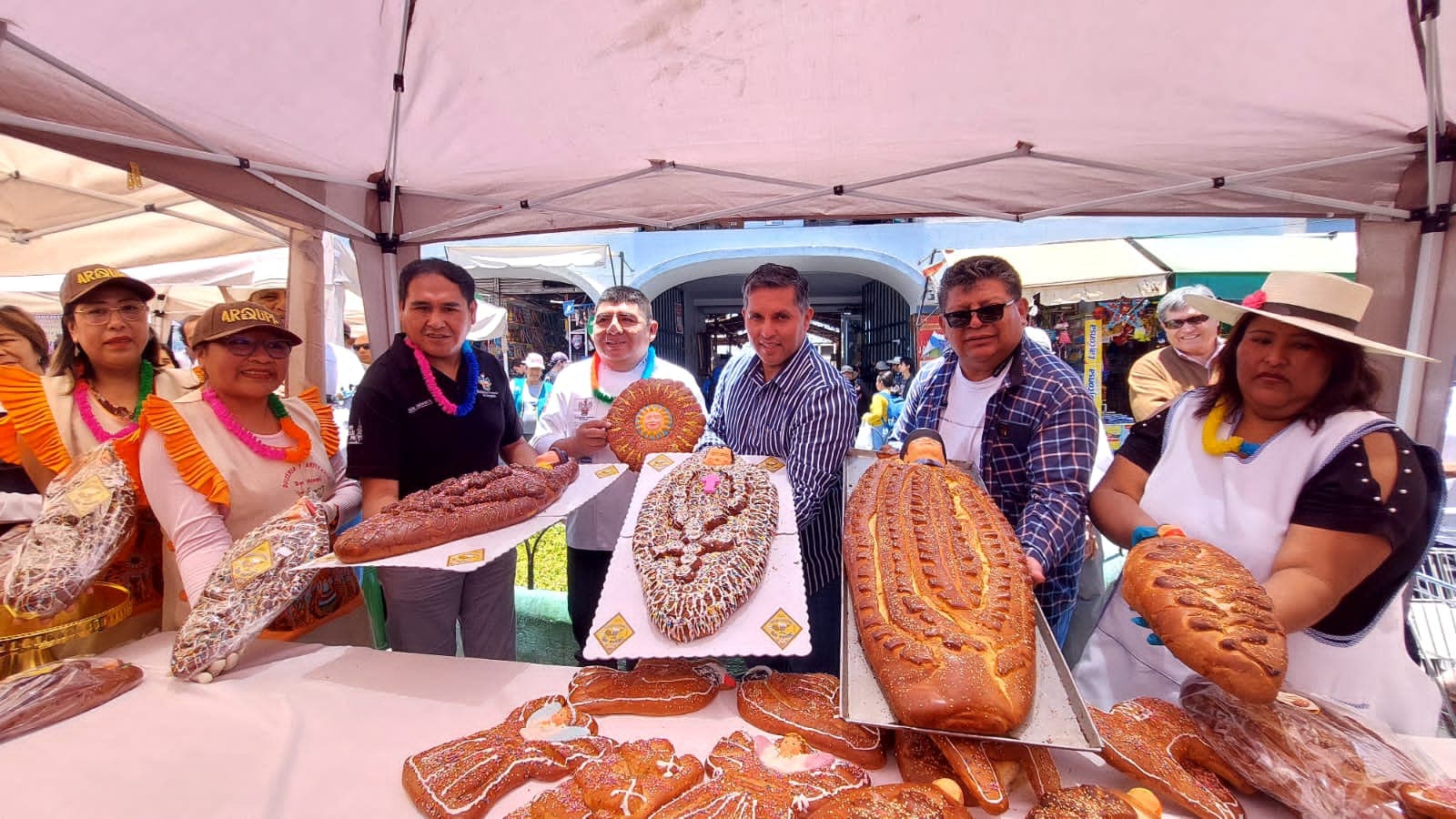 Decenas participaron en Festival de la Guagua y Ofrendas