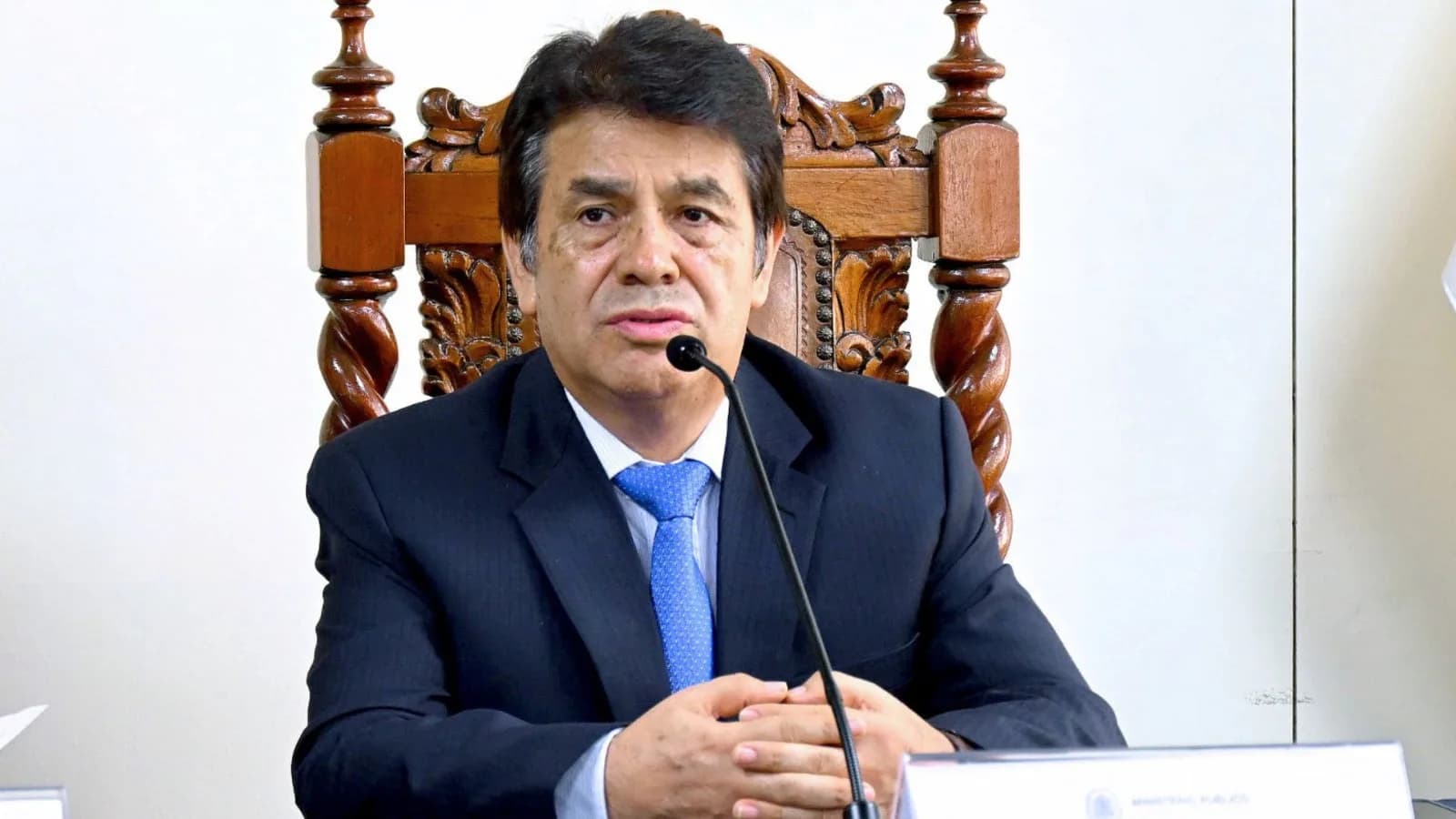 Fiscalía pide fondos urgentes para pagar sueldos
