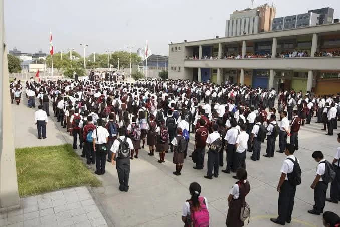 Clases escolares terminarán a fines de noviembre por El Niño