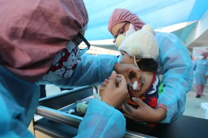 Gotas de vida: La gesta de Rotary y la lucha por erradicar la polio