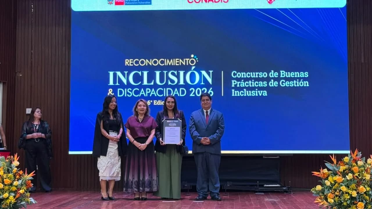 CONADIS reconoce a Caja Arequipa por sus agencias inclusivas