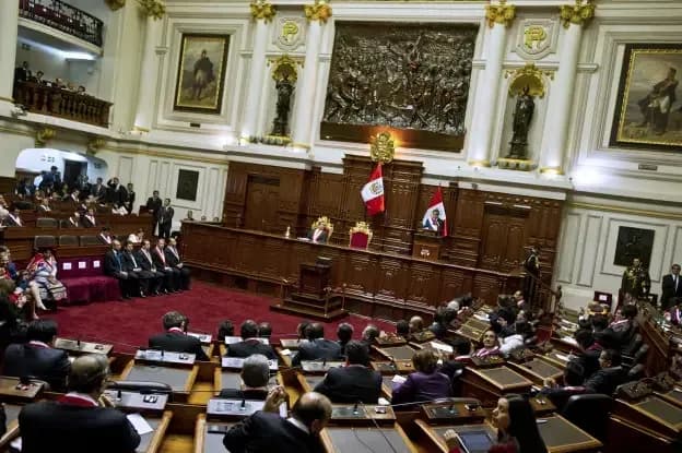 Proponen que una vacancia presidencial también disuelva el Congreso