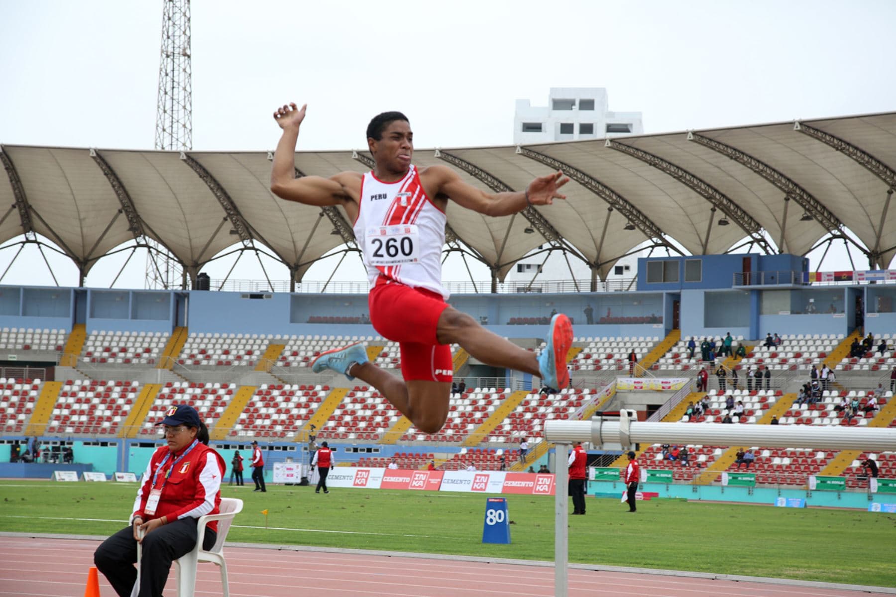 Peruano logra medalla de oro en competencia en España