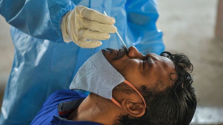 COVID-19: Detectan nueva variante denominada ‘doble mutante’