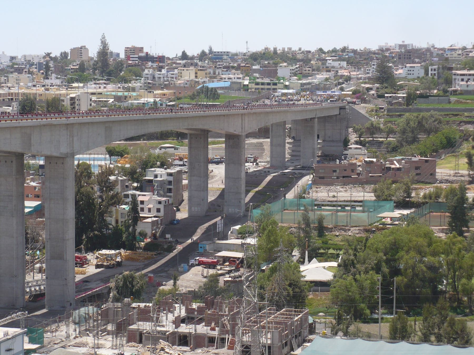 Piden que se ejecute el enmallado del puente Chilina ante suicidios