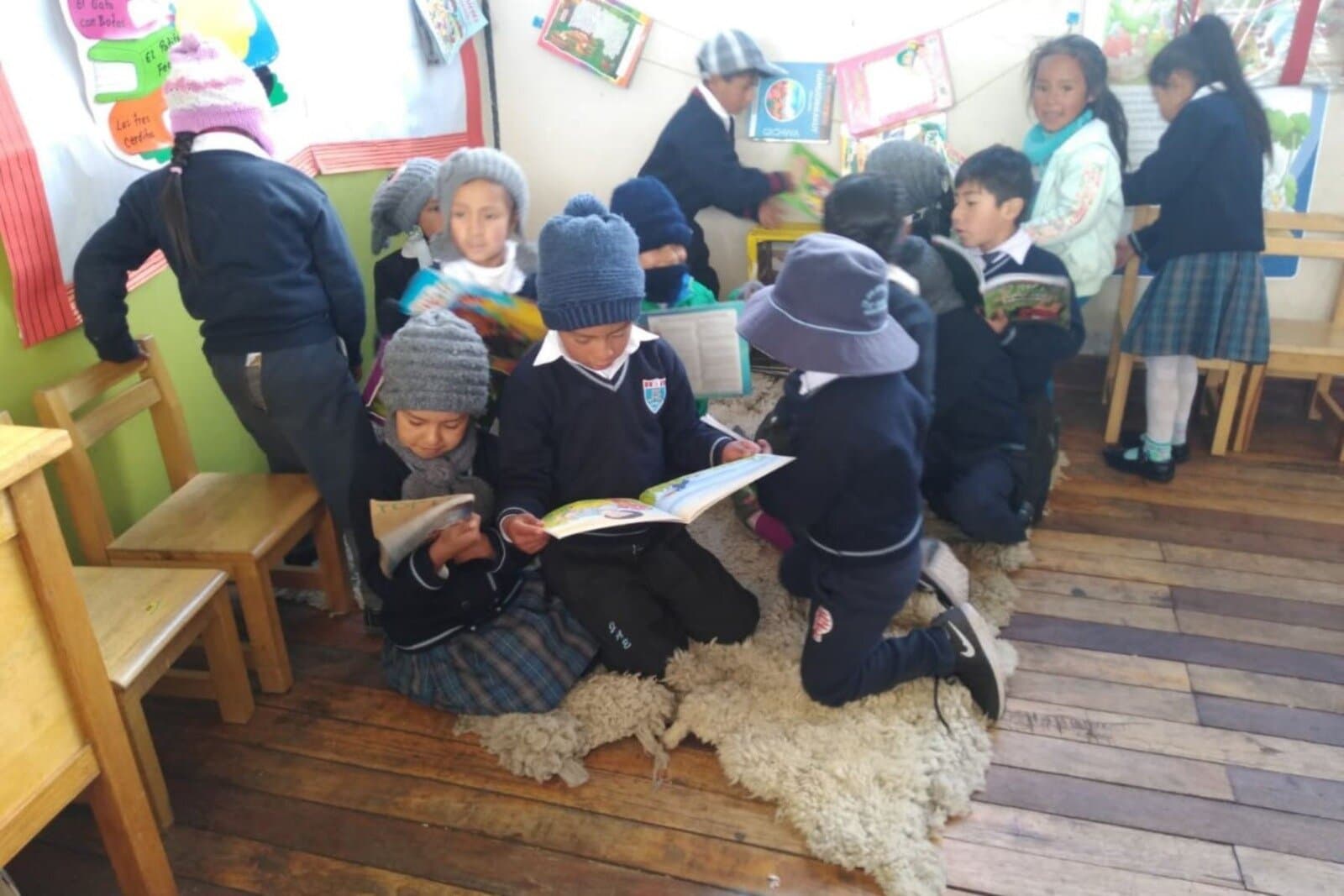 Apafas piden aplazar ingreso a colegios hasta las 08:30 horas