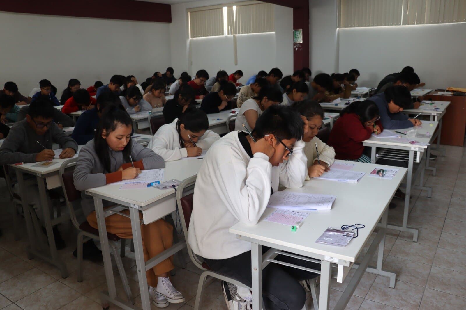 Unsa dispuso crear comisión que investigue incidencias de examen