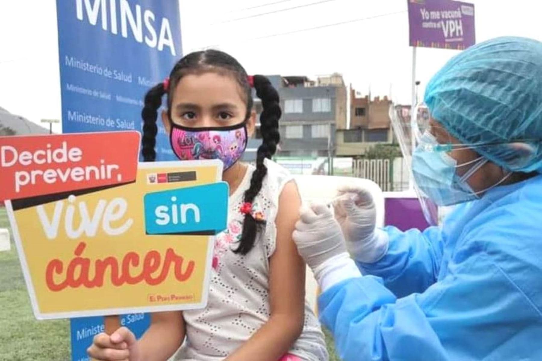 Cada día fallecen entre 5 a 6 mujeres por cánceres relacionados al VPH