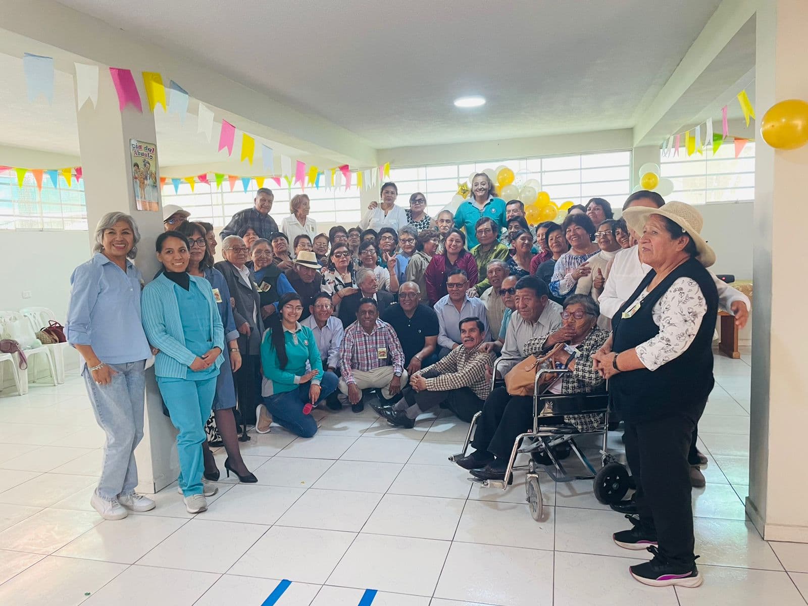 Adultos mayores fueron agasajados por su día