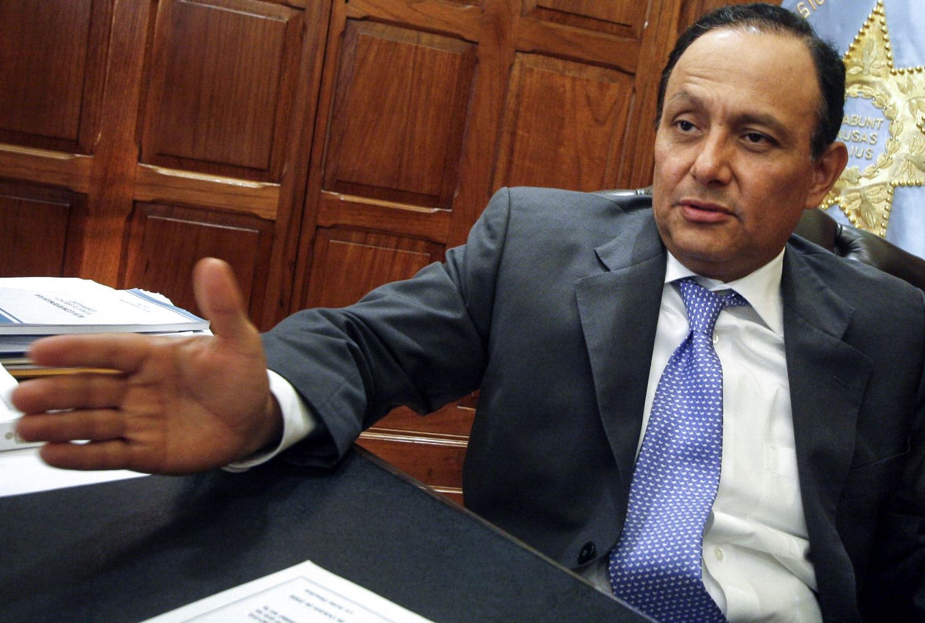 Renunció el embajador del Perú en España