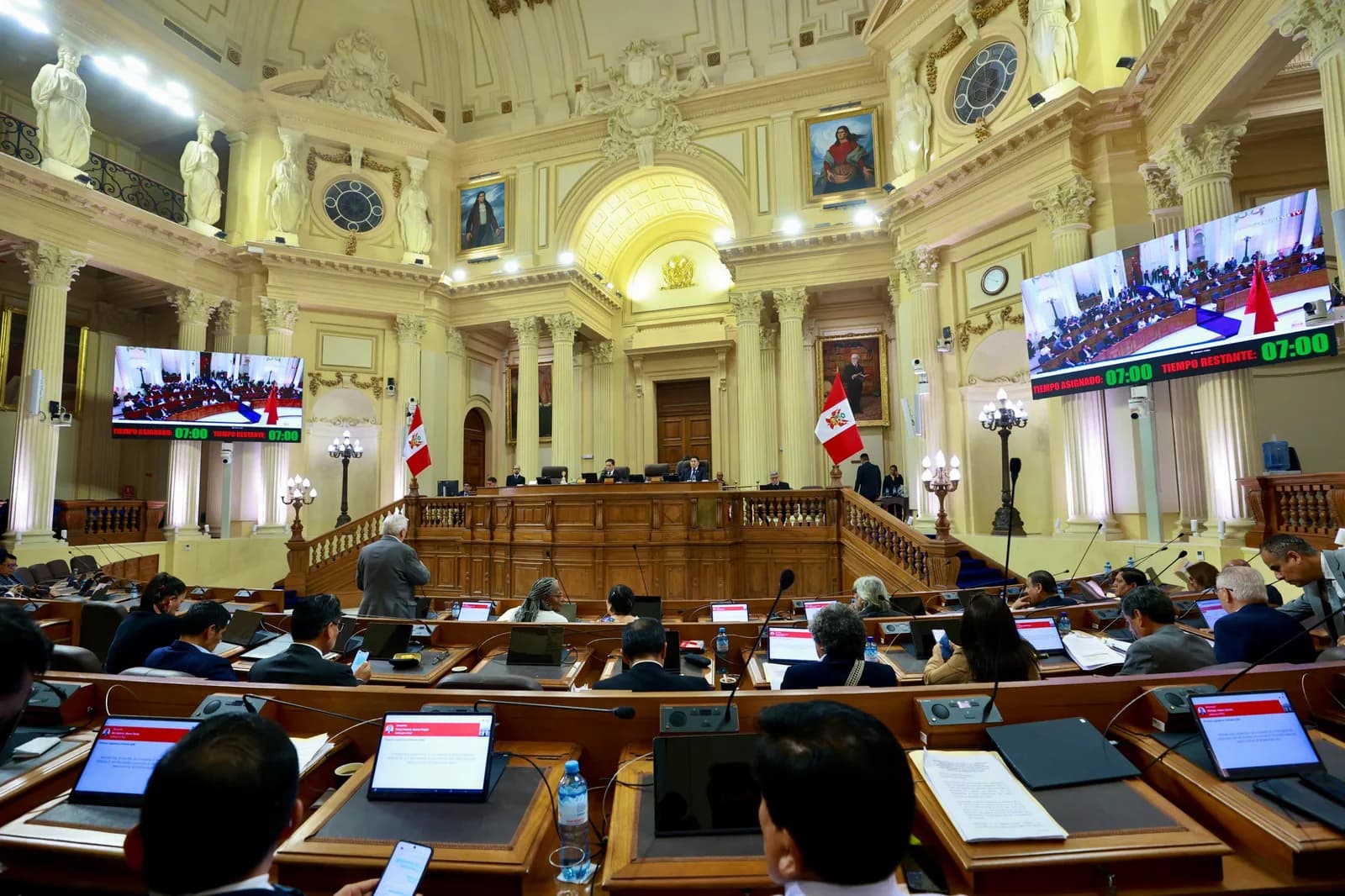 Senado otorga facultades legislativas al Gobierno de Keiko Fujimori