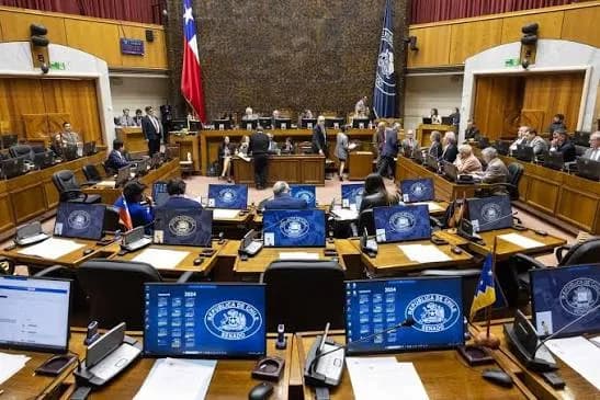 Senado chileno agiliza la expulsión de inmigrantes irregulares